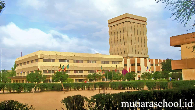 Pusat Pendidikan Modern di Senegal: Universitas Gaston Berger